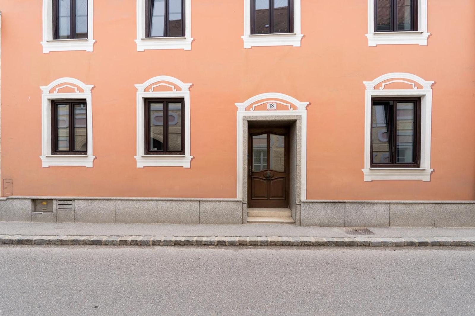 Wachau Oasis - Elegance With A Private Terrace Apartment เมาแตร์น ภายนอก รูปภาพ