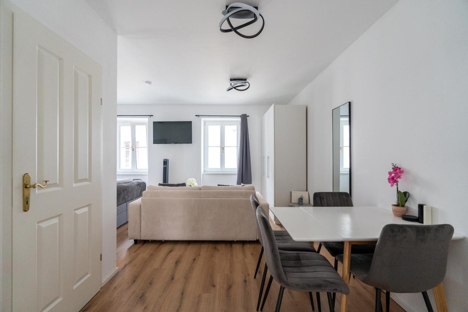 Wachau Oasis - Elegance With A Private Terrace Apartment เมาแตร์น ภายนอก รูปภาพ