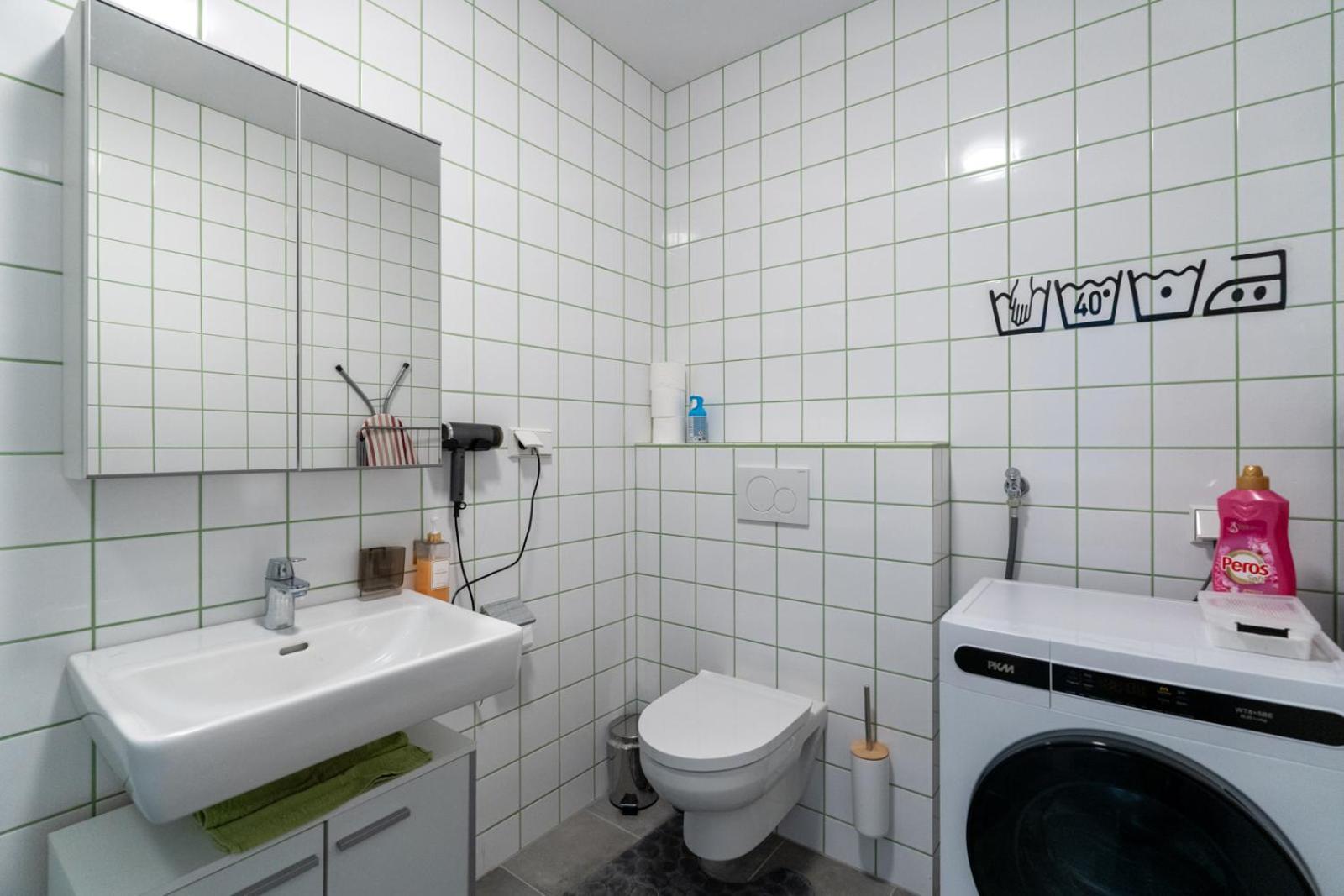 Wachau Oasis - Elegance With A Private Terrace Apartment เมาแตร์น ภายนอก รูปภาพ