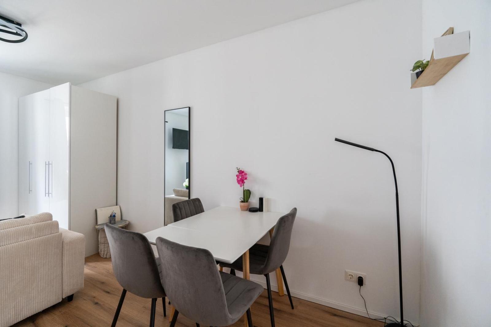 Wachau Oasis - Elegance With A Private Terrace Apartment เมาแตร์น ภายนอก รูปภาพ